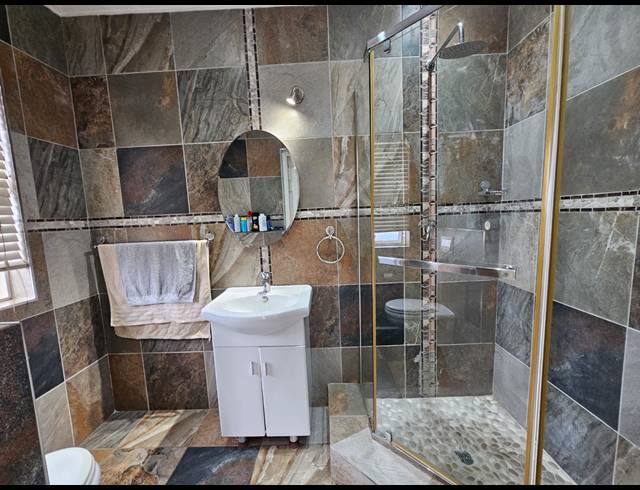 6 BEDROOM GATED ESTATE TO LET IN PANORAMA PARK
